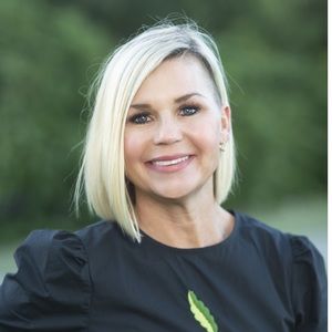 Meet your Posher, Nikki